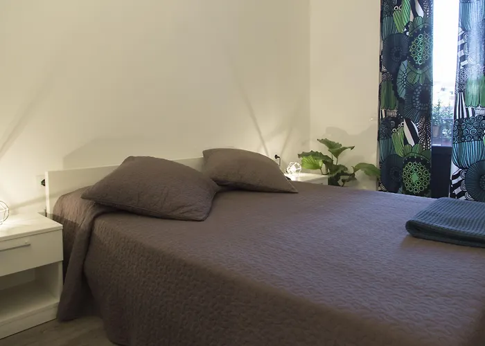 招待所 B模式酒店 卡塔尼亚