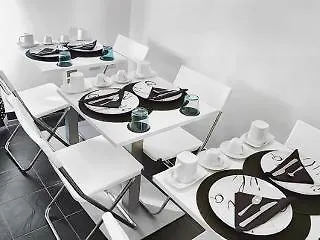 招待所 B模式酒店 卡塔尼亚